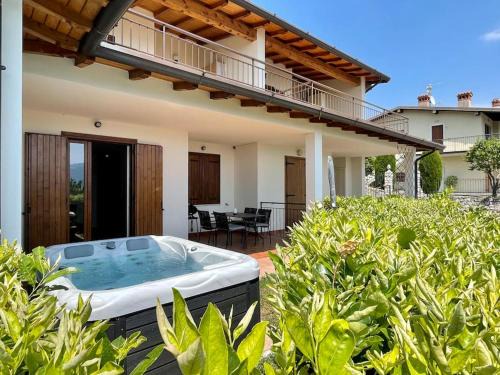 Oldesio Appartement | NEU Suite Perlago, Whirlpool & Seeblick