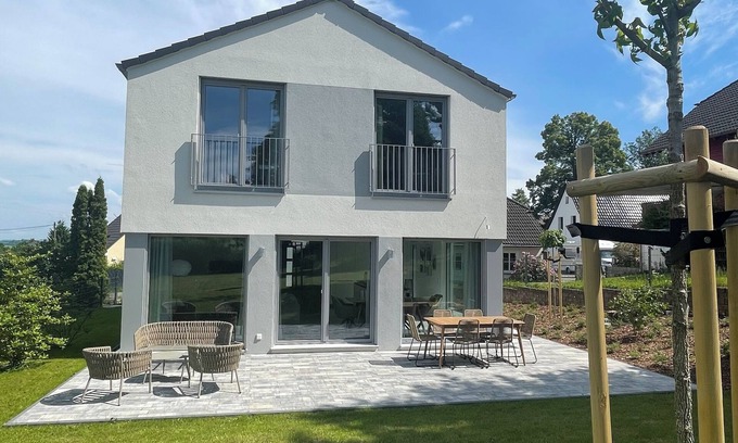 Niederzug Maison | Neues, Modernes Ferienhaus Zugzuflucht 3 Schlafzimmer mit Terrasse und Garten