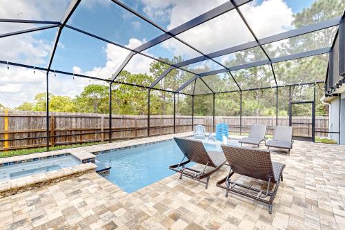 Summerfield Maison | Never Ending Summer