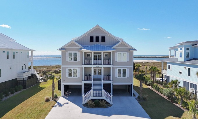 Inlet Harbour Maison | New 10 BR Oceanfront Beach House! Carrocce Sea Ranch.