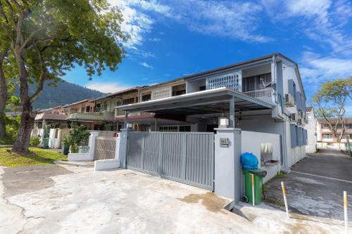 Taman Islands Glades Maison | -NEW- 16Px V Kids Pool n KTV n Jacuzzi n Billiard near USM n Penang Bridge