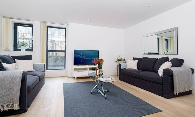 Covent Garden Appartement | New! 1Bedr/3 Beds/1 Bath Covent Garden