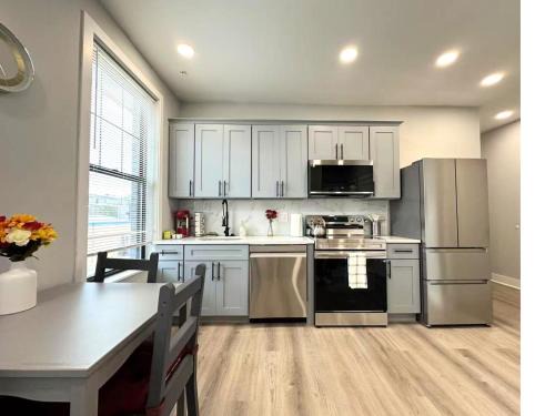 Passyunk Square Appartement | New 1BR Walk to Pats & Genos