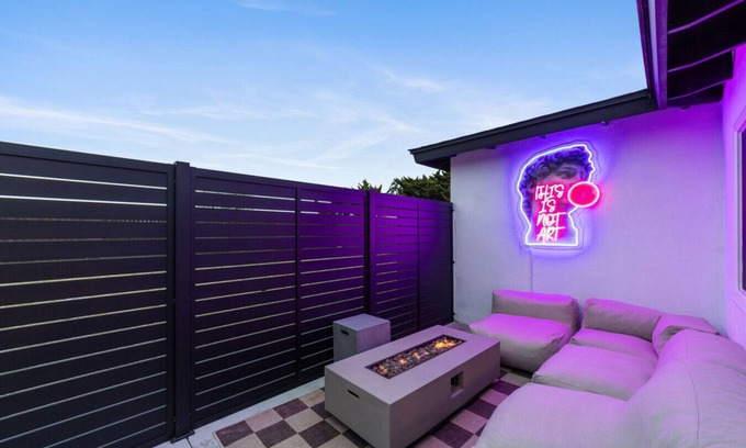 Bay Ho Maison | NEW! 2BR, 1BA, Outdoor Fireplace, Patio Lounge, Western Vibes, Smart TVs