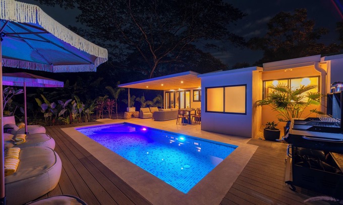 Manzanillo Maison | New 3-bdr home with pool in Manzanillo, near Santa Teresa