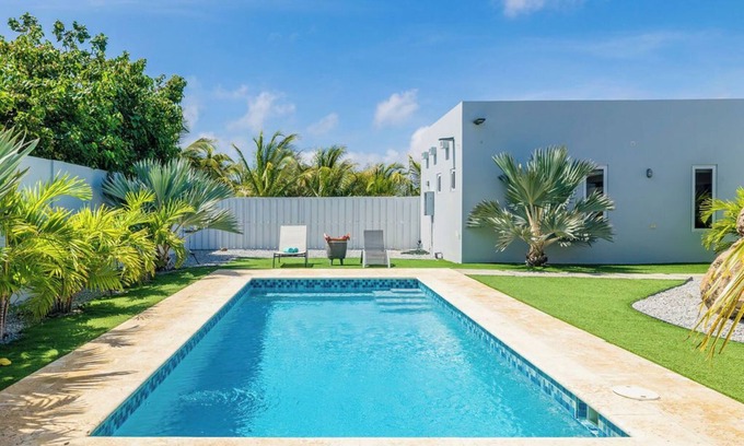 Esmeralda Villa | NEW 3BR 3BA Villa w/ Modern Decor and Private Pool