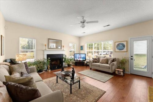 Belmont Maison | New 4 Bedroom Lithonia Home With Office