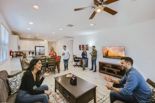 Estrella Village Maison | NEW - 5BR Home 20 min from Phoenix - AT