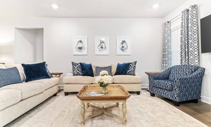 Lewes Maison | New 7BR Luxury House Near Beaches *Sleeps 14
