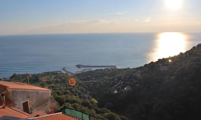 Marina di Pisciotta Appartement | NOUVEAU: climatisation +++ appartement familial avec vue sur la mer dans le Borgo de Pisciotta