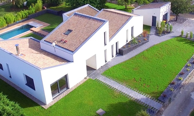 Saint-Germain-Du-Puch Maison | SUPERBE MAISON D'ARCHITECTE