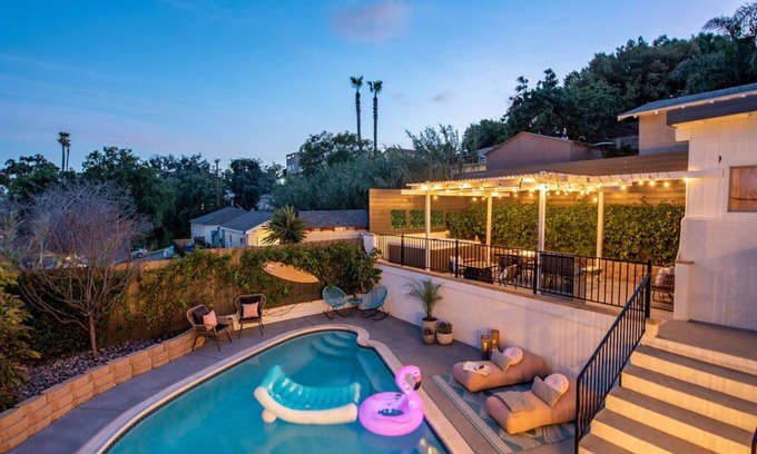 Golden Hill Maison | *NEW* Amazing Paradiso Urbano – POOL;SPA;GAMEROOM!