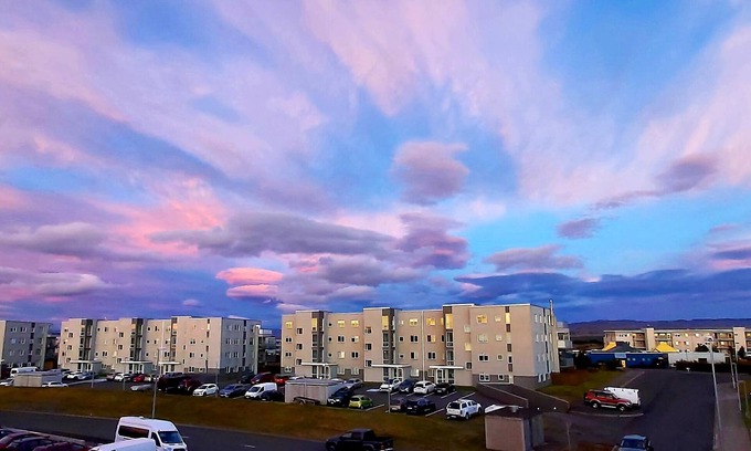 Arbær Appartement | New and beautiful spacious pent-house apartment