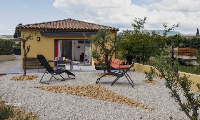 Mirabel-aux-Baronnies Maison | New and independent cottage in Drôme provençale