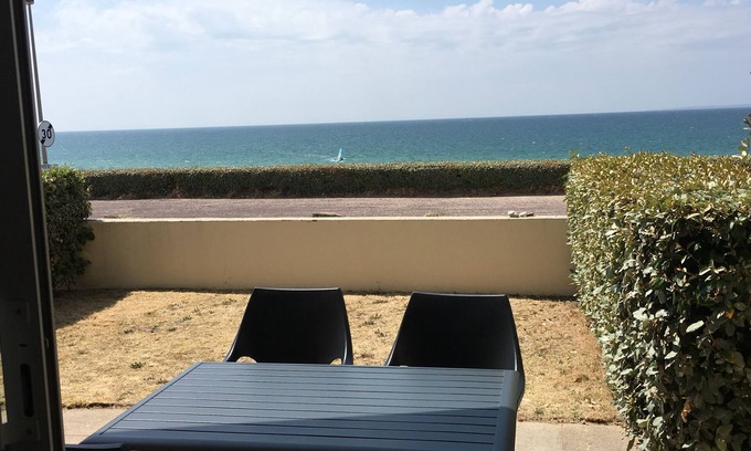 Saint-Jean-de-la-Riviere Maison | Appartement neuf avec terrasse vue et accès mer 2 personnes tous confort / vélos