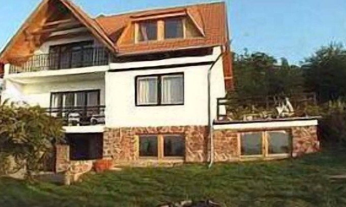 Badacsonyors Appartement | Logement neuf avec vue sur la mer à 200 m d'une belle plage