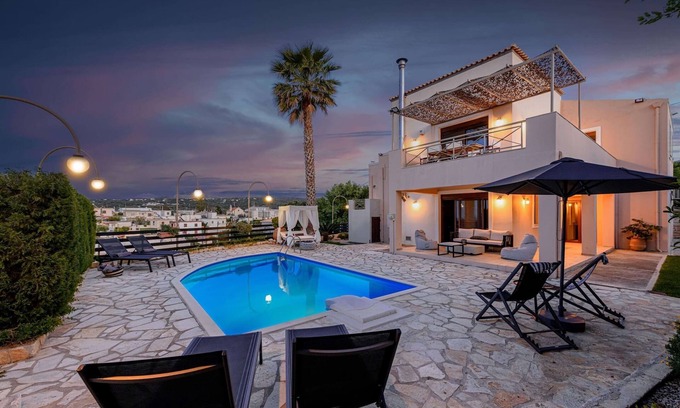 Gerani Villa | Villa neuve! 1 km de la plage, 100 m du restaurant et 7 km de la ville de Réthymnon!