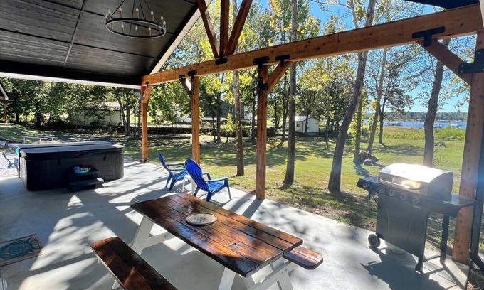 Porum Maison | New Breathtaking Lakeside #1 Home