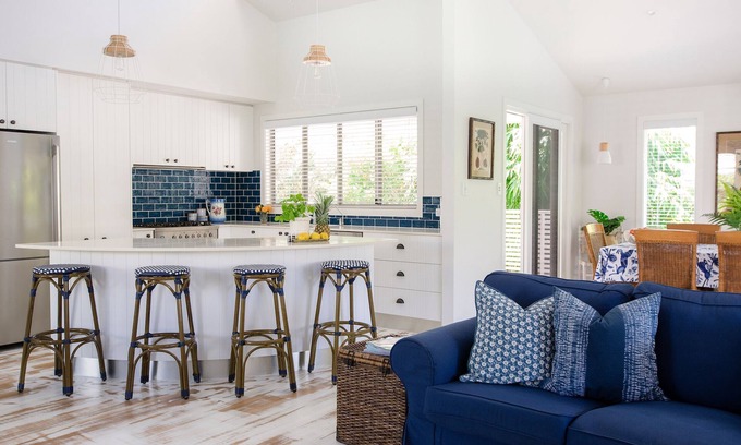 New Brighton Appartement | New Brighton Beach House - walk to beach