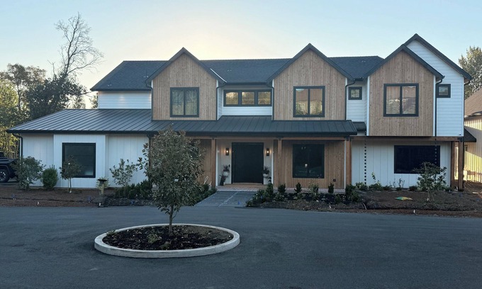 Sherwood - Tualatin South Maison | NEW build! 20 acres, Sauna, Theater, Games, Sport Ct, Turf, Outdoor Kitchen, Gym