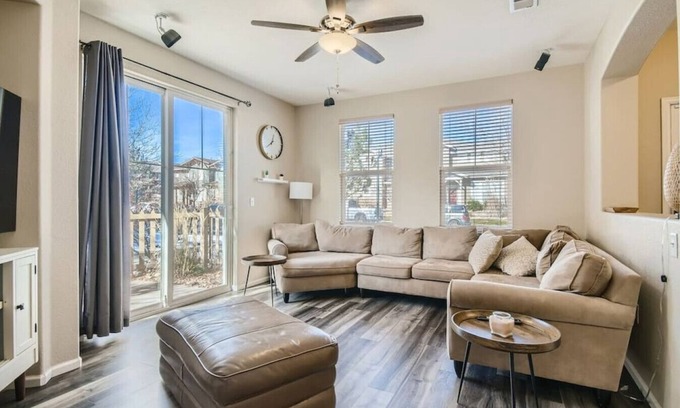 Commerce City Maison | NEW build near DIA w/King Bed, 20mins to downtown