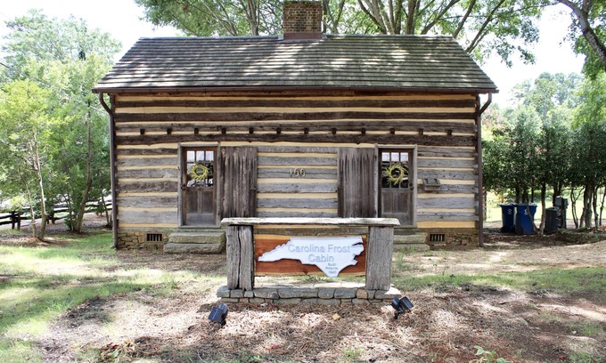 Mocksville Cabine | New! Carolina Frost Cabin in Downtown Mocksville