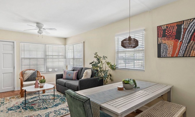 Old Town Appartement | New central SD oasis in Old Town close everything!