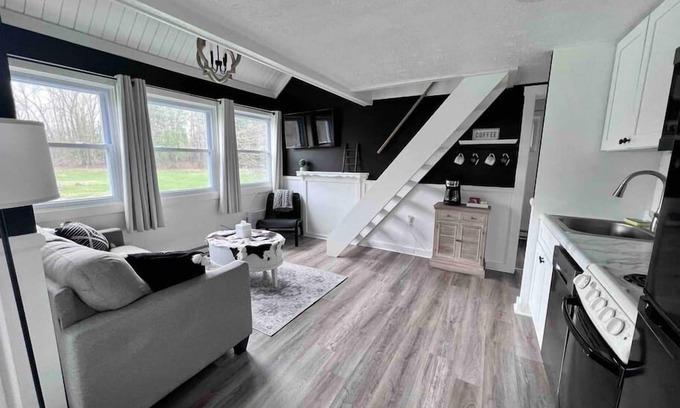 Conneaut Lake Chalet De Ski | *NEW Chalets by the Lake - #3 - Conneaut Lake, PA