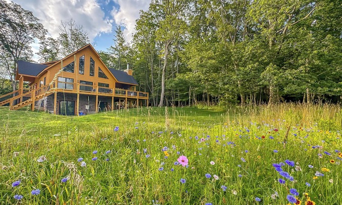Waterfront Greens Maison | New: Charming Cabin Home with Free Golf + More