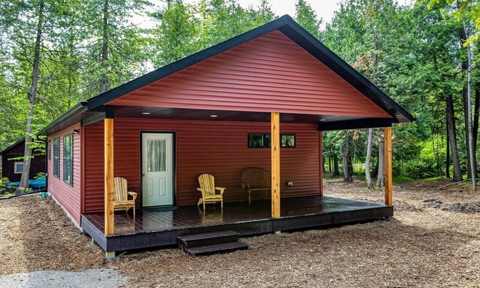 Gills Rock Cottage | New Construction - Nearby Lake Access - Europe Lake Chateau