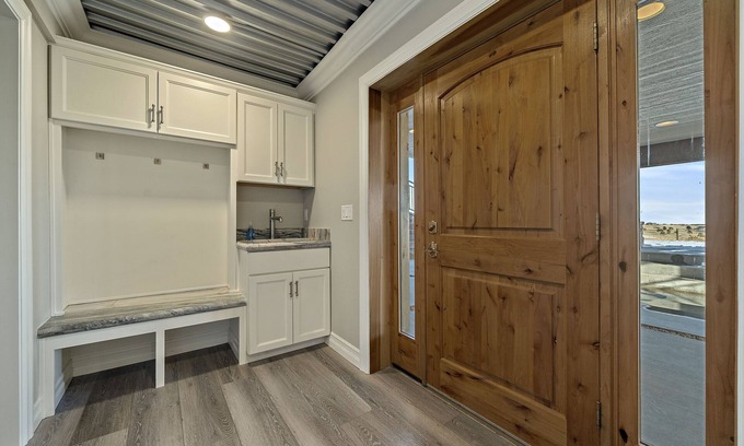 Elizabeth Maison | NEW! Cozy, private 2 bedroom apartment outfitted on 46 acres with views!
