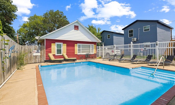Monticello Appartement | NEW! Dave's Last Resort Lakeside - Long Stay Discount - Comfy Cabin 5