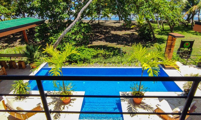 Savegre Maison | New DIRECT BEACHFRONT 7BR7Bath,near Manuel Antonio,Dominical,Uvita,nationalpark