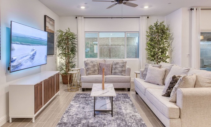 Raisin Maison | NEW Entire House In Fresno/Madera California