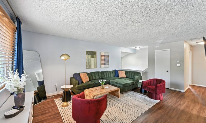 Lamar Heights Area Maison | NEW! Family-Friendly Arvada Getaway with Games Galore