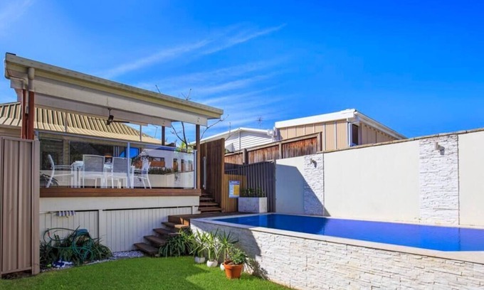 New Farm Maison | New Farm House + Pool