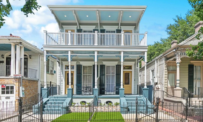 Faubourg Marigny Maison | NEW French Quarter meets Marigny with stunning 2 BR, 2.5 Bath, Balcony & Office