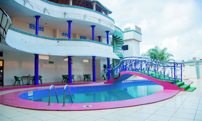 Littoral Department Hôtel | New green Horse Hotel