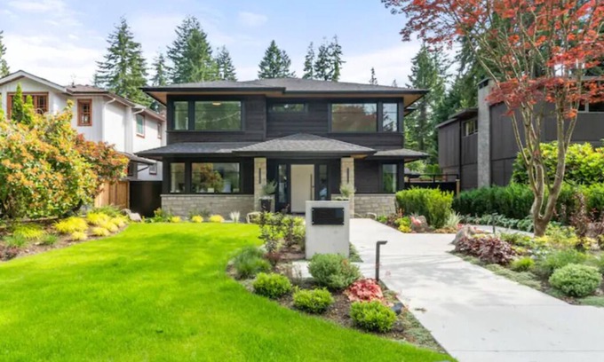 Pemberton Heights Maison | New Home in North Vancouver's Prime Location