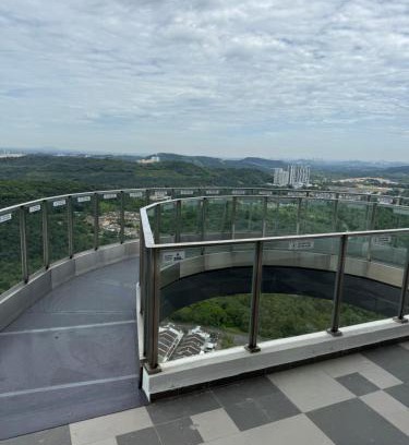 Nilai Appartement | New Homestay at Mesahill premier residence with rooftop sky deck mountain view