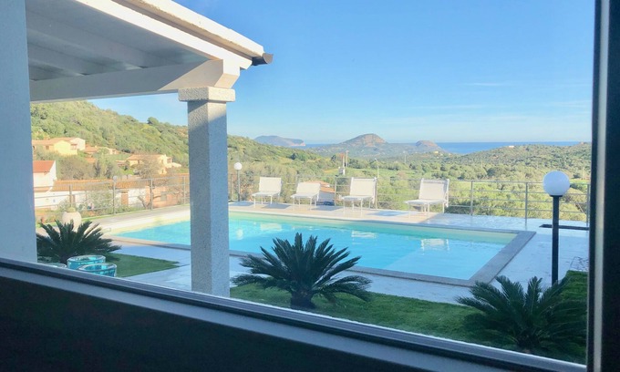 Tiriddo Maison | Nouvelle maison, piscine privée, vue mer. (2 chambres, 1 lit d'appoint)
