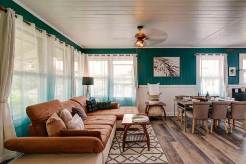 Hilo Maison | NEW - Hula House wAC- 3BR- Hilo Town