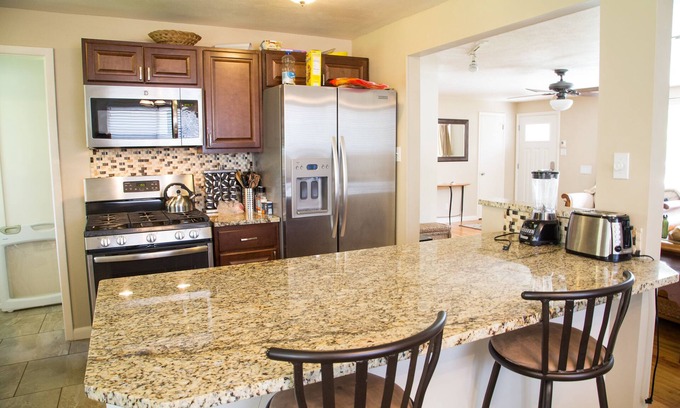 Broomfield Maison | Nouvelle cuisine, chambre pour toute la famille - Near 1st Bank Center