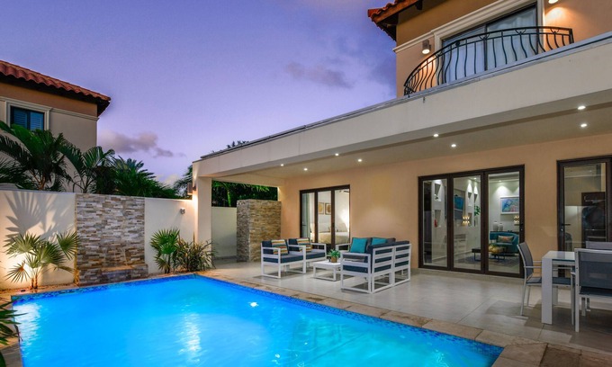 Gold Coast Maison | **NEW LISTING** - 3BR Luxury Villa with Private Pool
