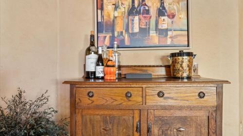 North Ranch Maison | New listing Charming 4 bedroom with Pool