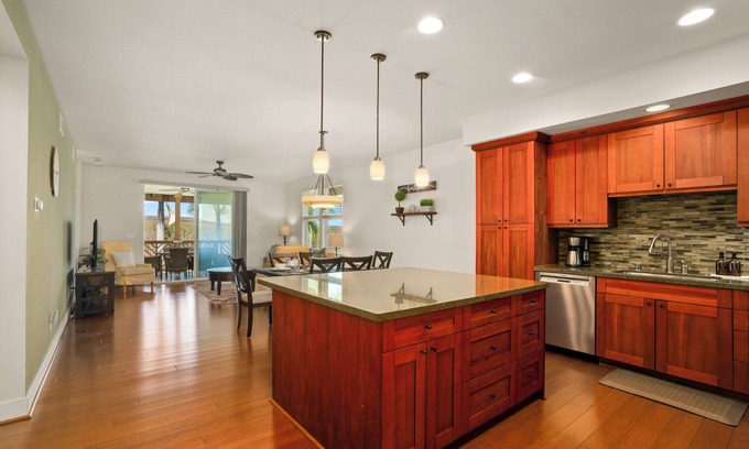Poipu Copropriété | New listing! Poipu 3br Retreat with Pool and Gym