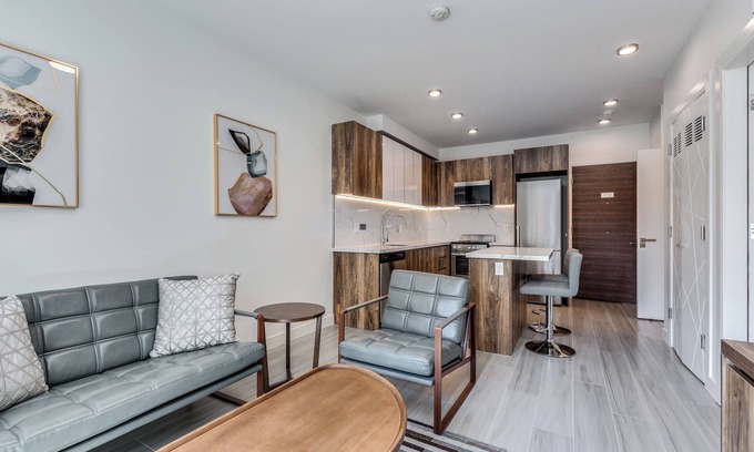 Davie Village Appartement | NEW - Luxury - 1 Bedroom - Walk to the Beach - 1168 Pendrell