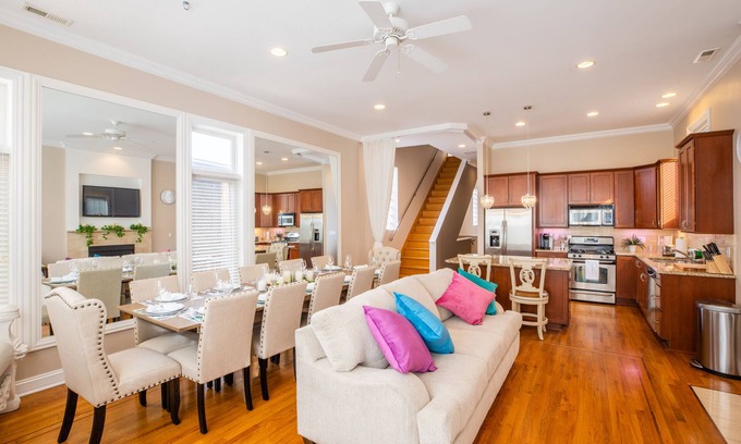 Ukrainian Village Copropriété | NEW LUXURY PENTHOUSE CONDO