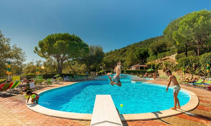 Marina di Andora Maison | Nouvelle gestion Maison de vacances Villaggio Colombo V5 avec terrasse et piscine partagée