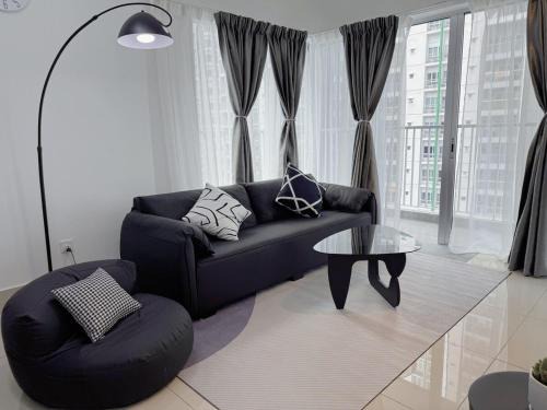 Salak South Appartement | NEW Minimalist Cozy 3R3B SgBesi - 6 pax
